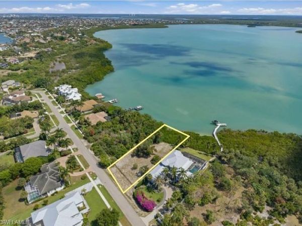 821 Caxambas , MARCO ISLAND, FL 34145