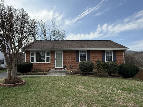 822 MORAN AVE , Salem, VA 24153