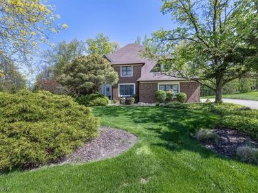 8051 Valleyview Court, North Royalton, OH 44133