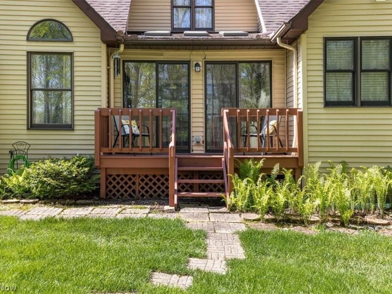 8051 Valleyview Court , North Royalton, OH 44133 Photo 36