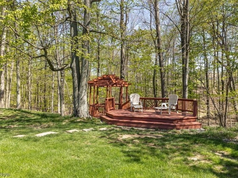 8051 Valleyview Court , North Royalton, OH 44133 Photo 39