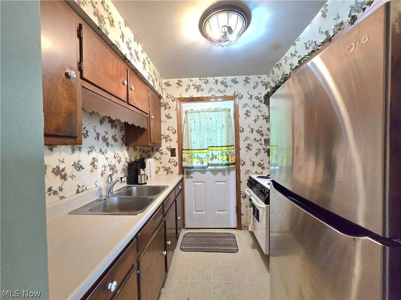 8465 Blackrun Road, Nashport, OH 43830 Photo 17