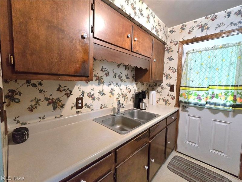 8465 Blackrun Road, Nashport, OH 43830 Photo 18