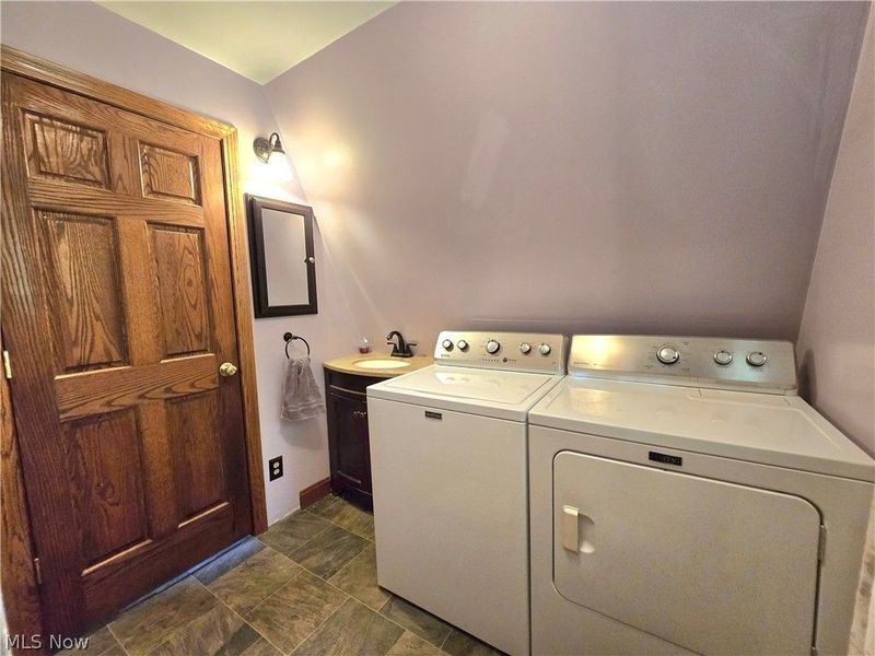 8465 Blackrun Road, Nashport, OH 43830 Photo 25