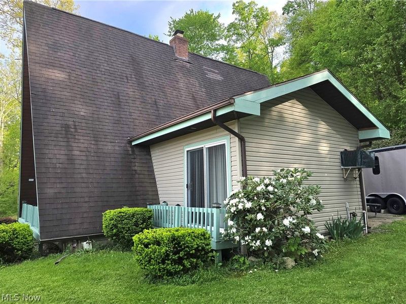 8465 Blackrun Road, Nashport, OH 43830 Photo 4