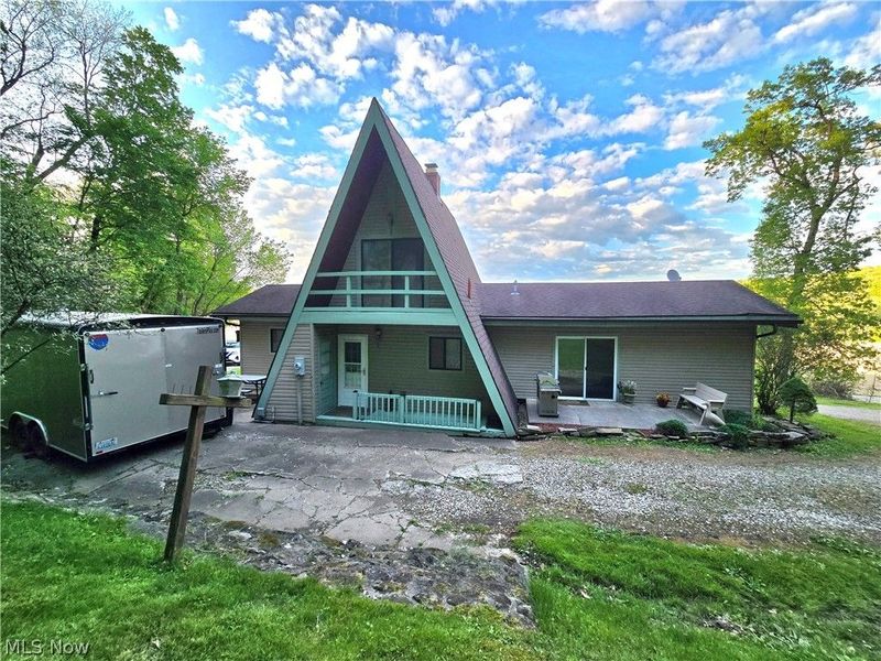 8465 Blackrun Road, Nashport, OH 43830 Photo 6