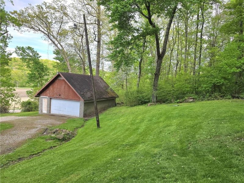 8465 Blackrun Road, Nashport, OH 43830 Photo 9