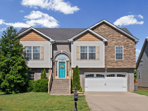 1160 Chinook Cir , Clarksville, TN 37042