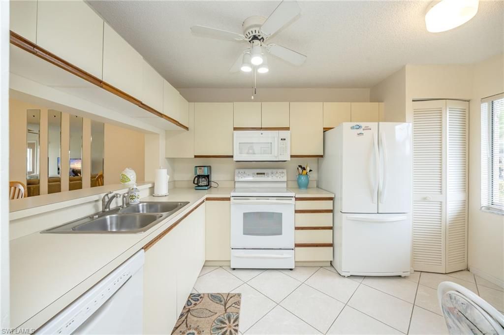 5950 Amherst Dr , Unit A101, Naples, FL 34112 Photo