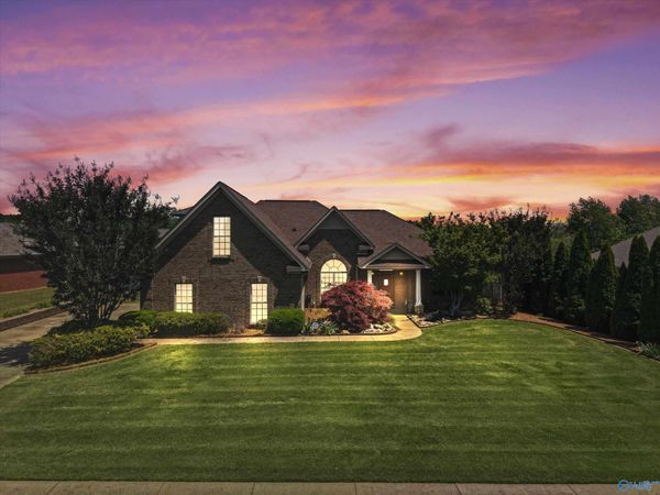 211 Magnolia Glen Drive, Huntsville, AL 35811