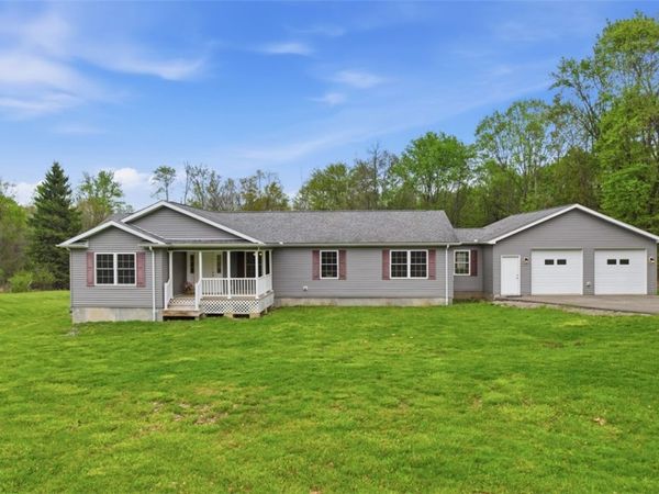 221 Parkhill Rd, Baden, PA 15005