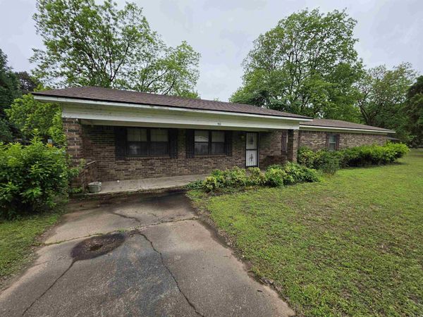 911 Harvey Street, Swifton, AR 72471
