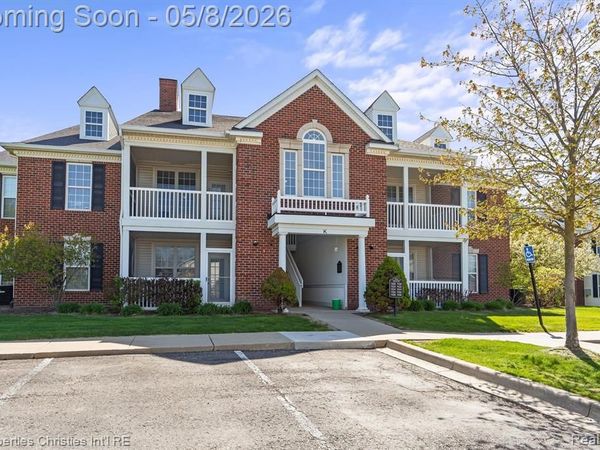 920 W Summerfield Glen Circle , Scio Twp, MI 48103