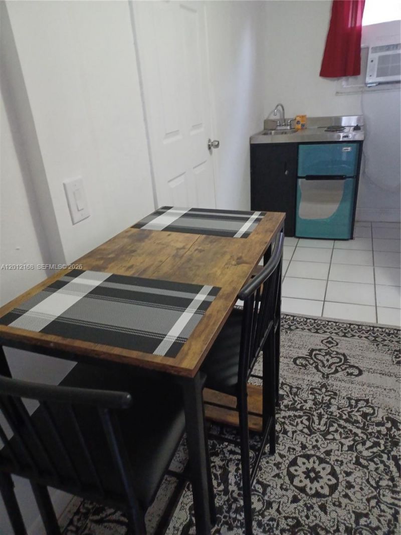 2330 Kingston Dr, Miramar, FL 33023 Photo
