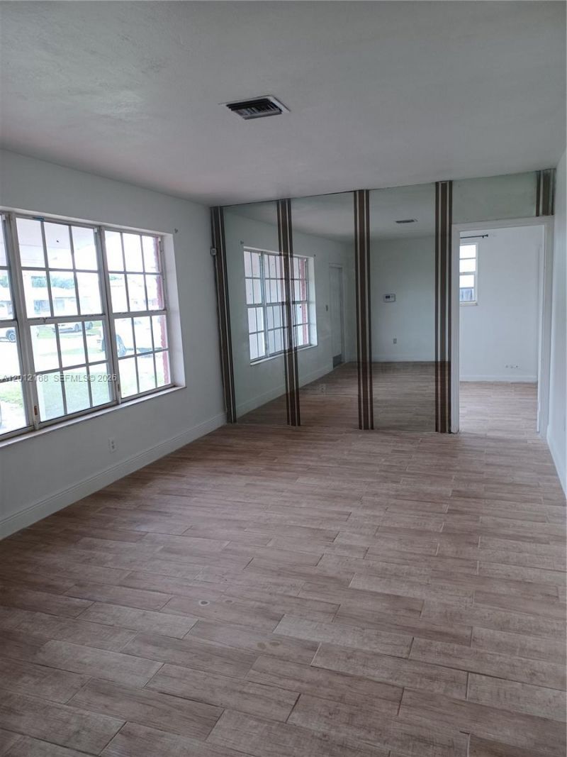 2330 Kingston Dr, Miramar, FL 33023 Photo