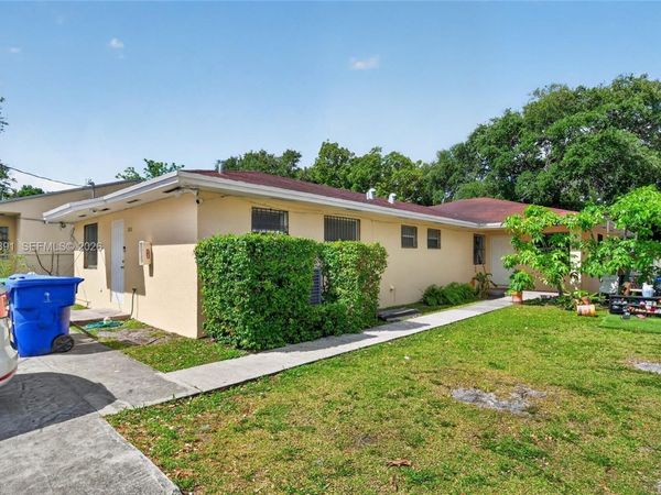 7628 NW 2nd Ct , Miami, FL 33150