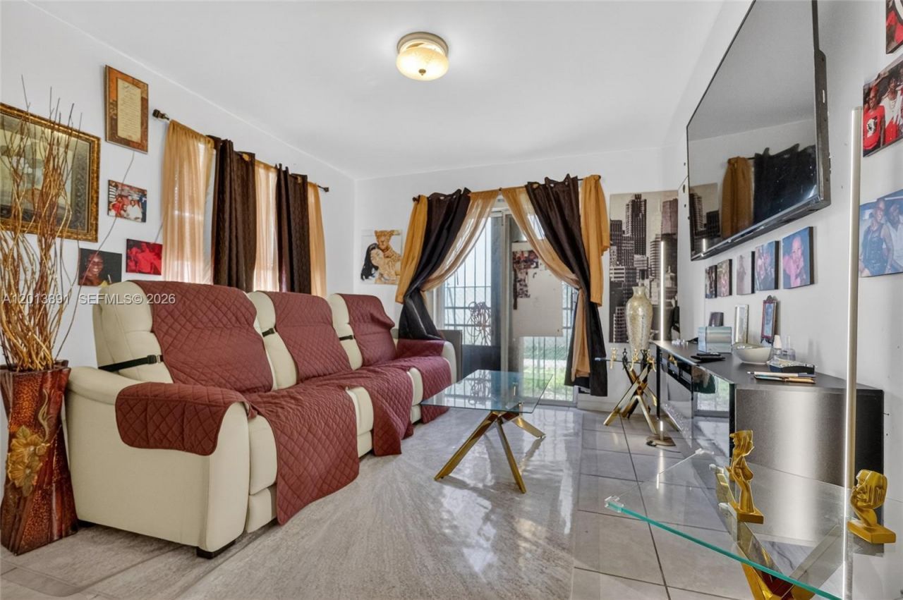 7628 NW 2nd Ct, Miami, FL 33150 Photo