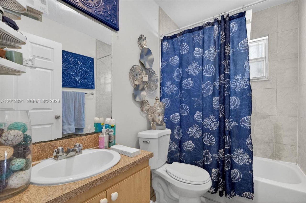 7628 NW 2nd Ct, Miami, FL 33150 Photo