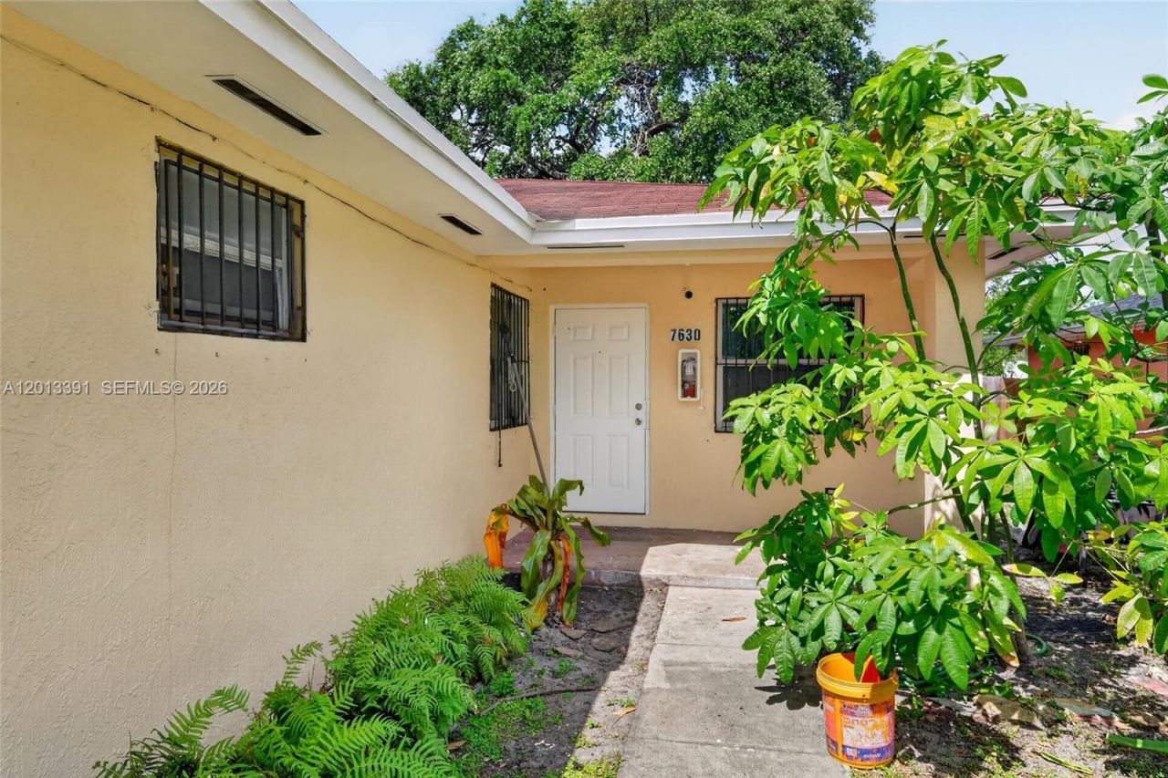 7628 NW 2nd Ct, Miami, FL 33150 Photo