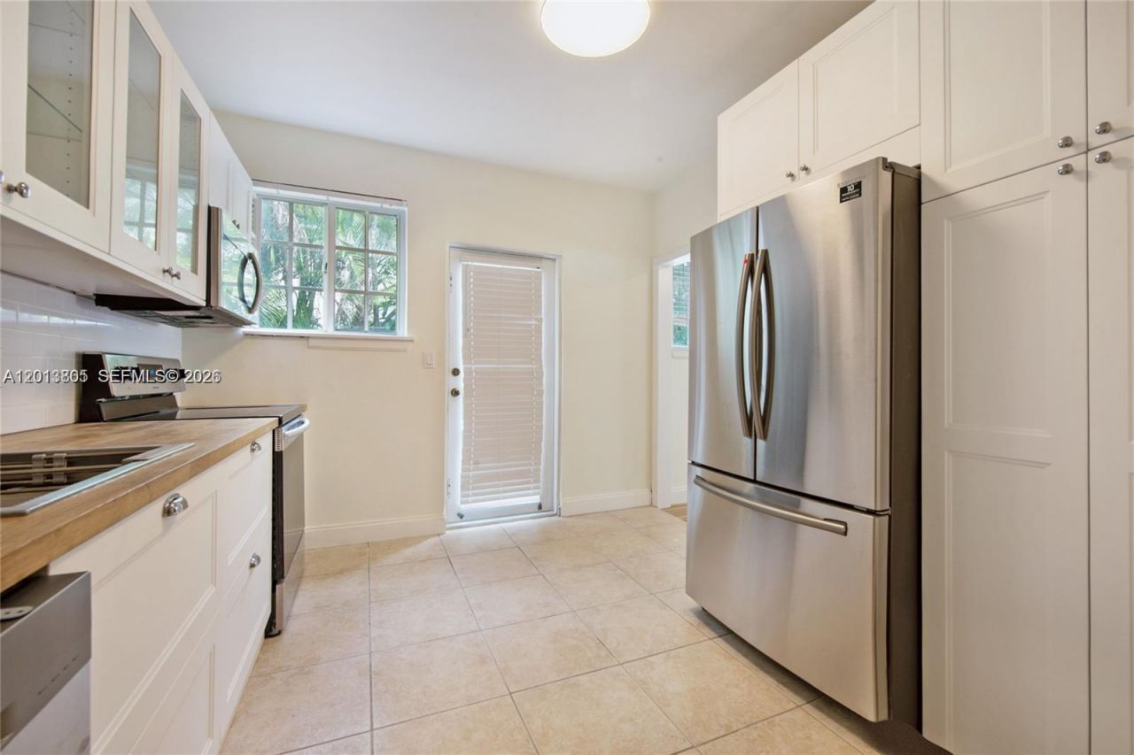 3808 Ponce De Leon Blvd, Coral Gables, FL 33134 Photo