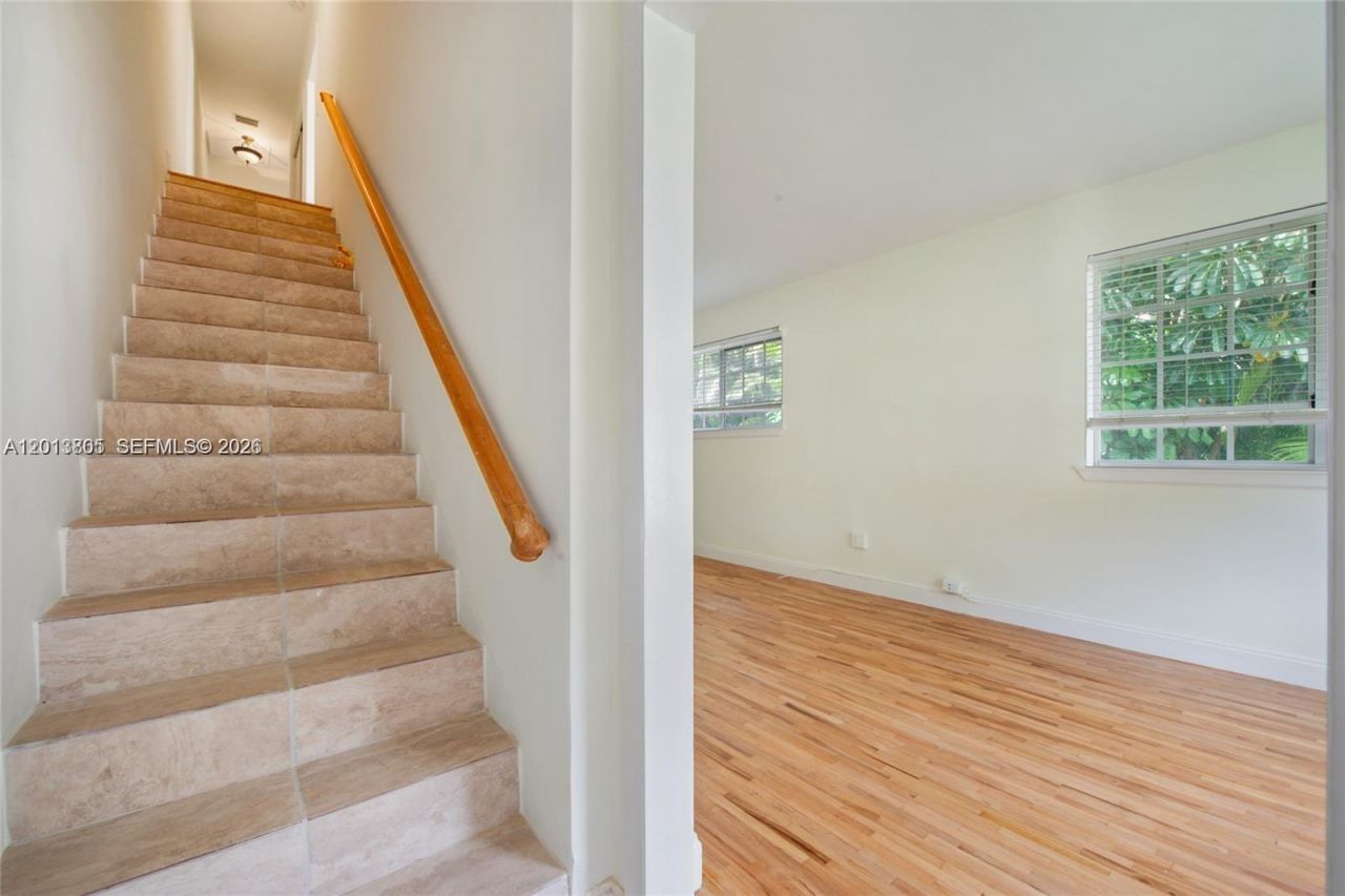 3808 Ponce De Leon Blvd, Coral Gables, FL 33134 Photo