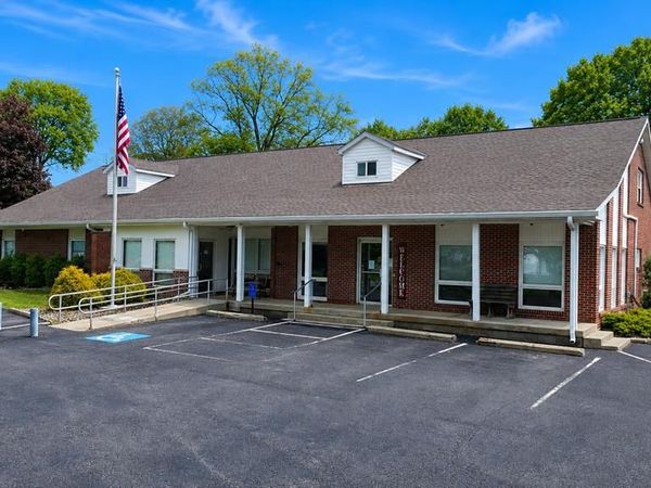 122 Columbus Rd, Fredericktown, OH 43019