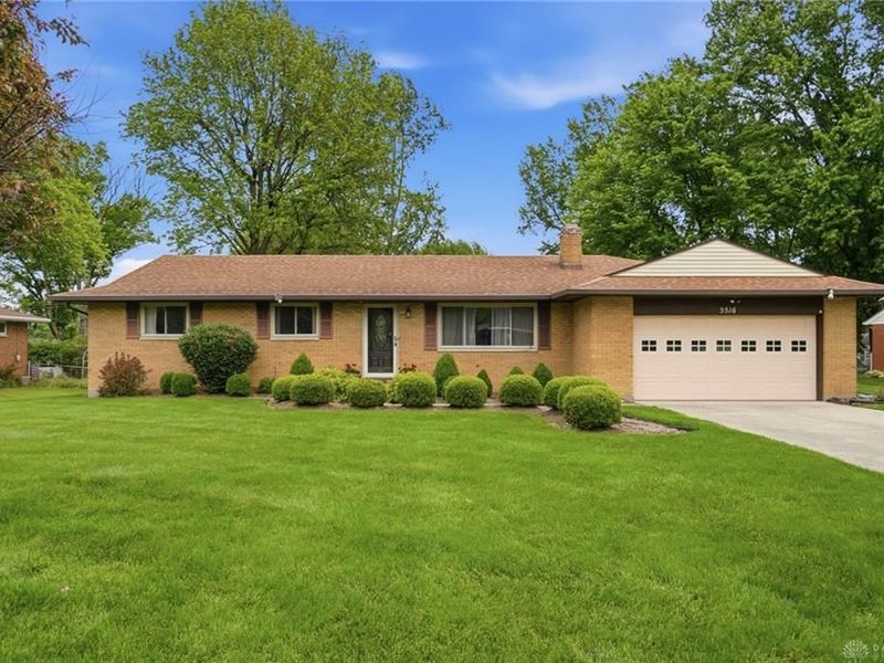 5516 Durwood Road, Centerville, OH 45429 Photo 2