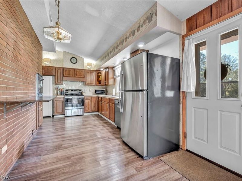 900 Magnolia Avenue, Cuyahoga Falls, OH 44221 Photo 14