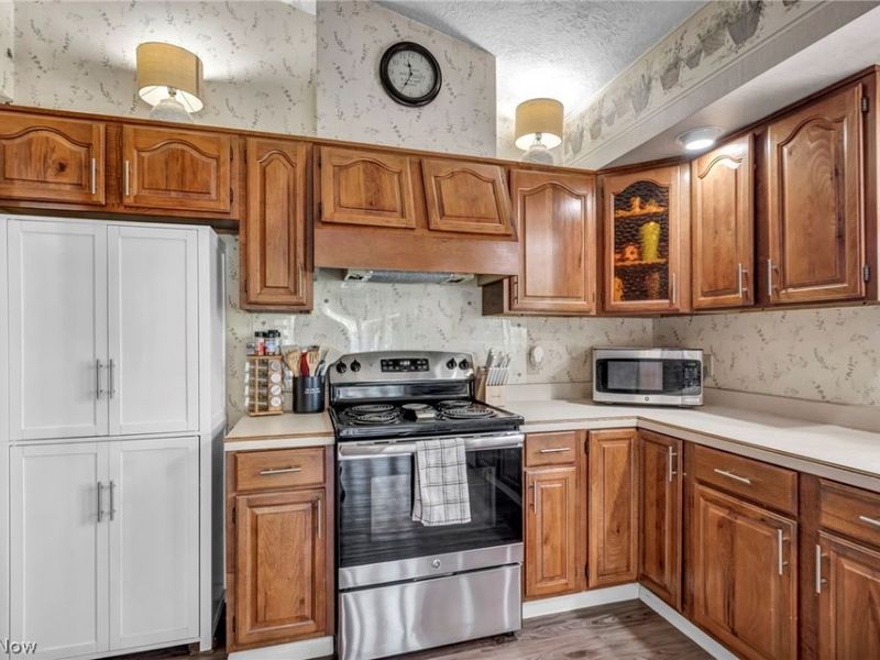 900 Magnolia Avenue, Cuyahoga Falls, OH 44221 Photo 18