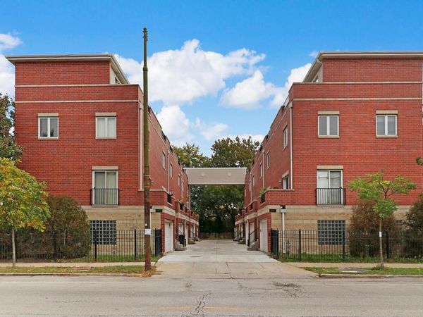 4549 N central Avenue , Unit 8, Chicago, IL 60630