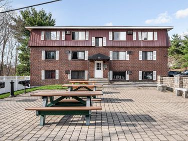 555 calef Road, Unit 11, Manchester, NH 03103