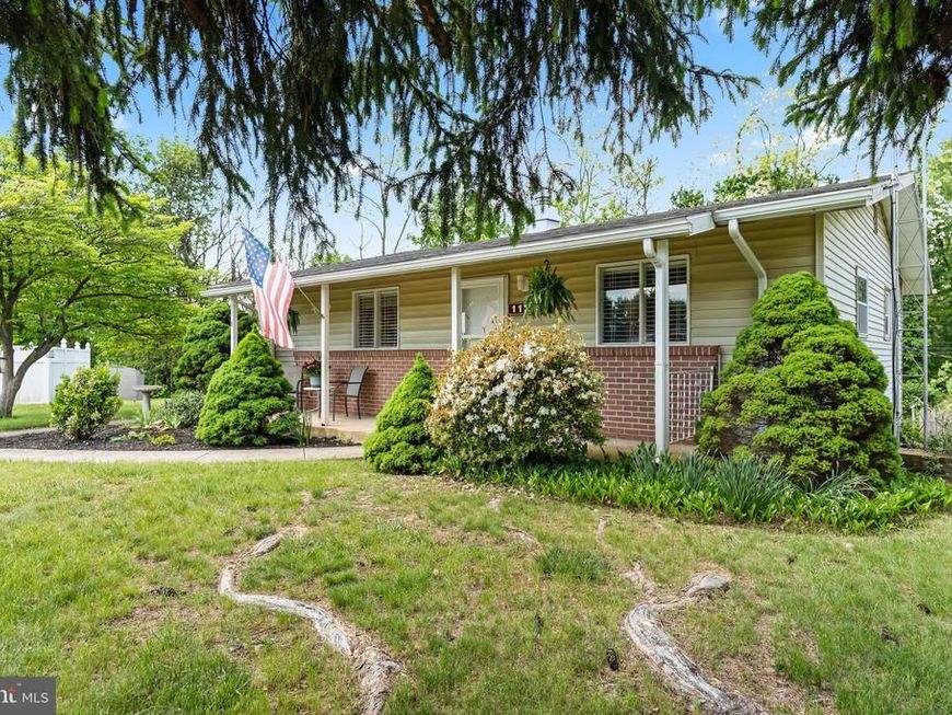 1123 Outer Drive, Hagerstown, MD 21742 Main Photo