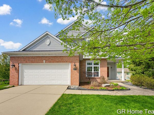3777 Mayberry Court SE, Kentwood, MI 49512