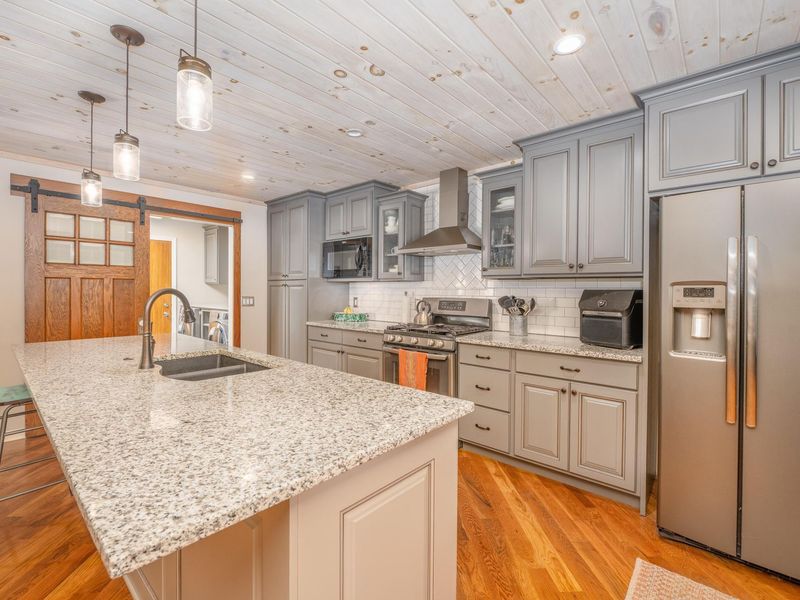 533 Highland Hills Drive , Howard, OH 43028 Photo 13