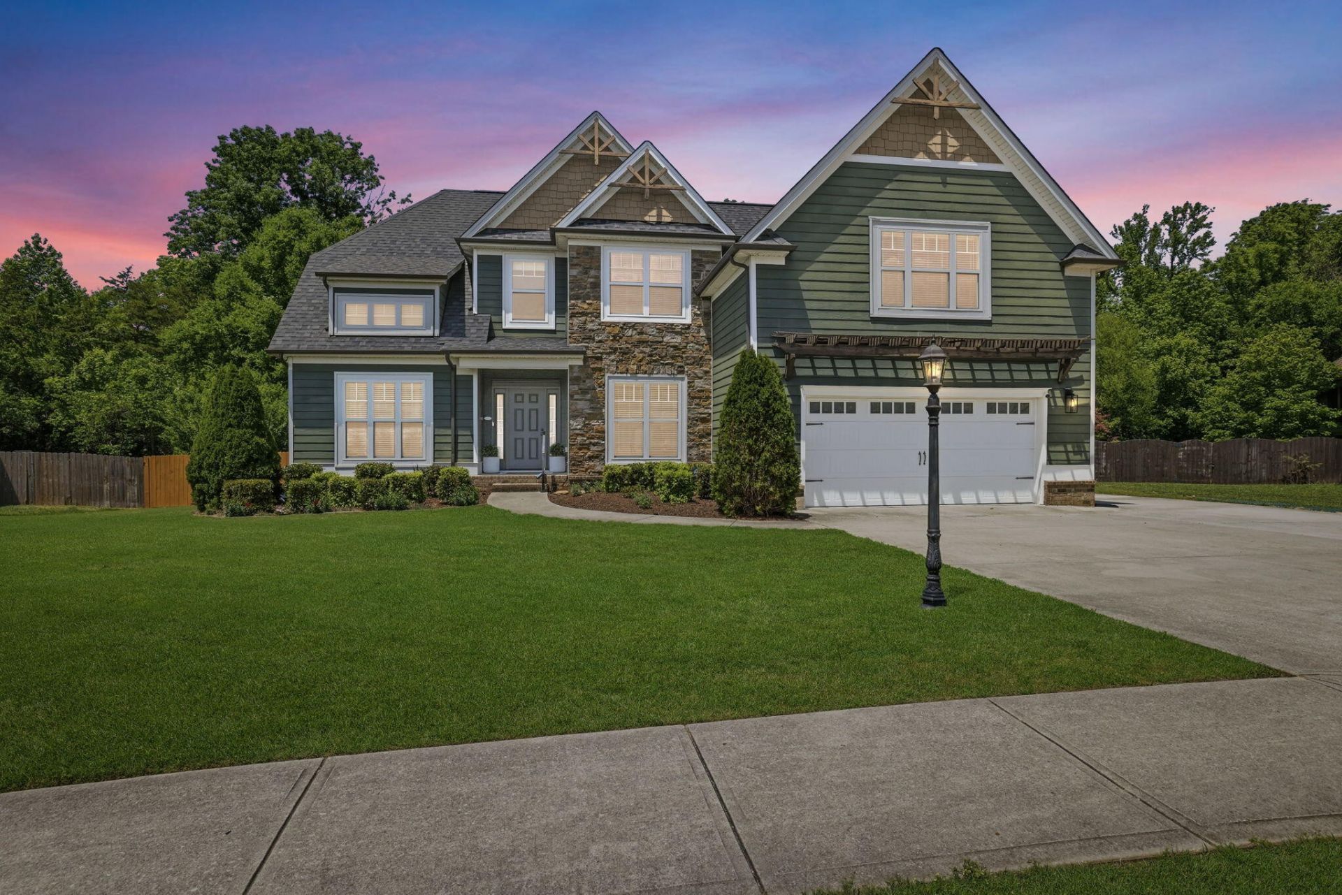 6727 Neville Drive, Ooltewah, TN 37363 Main Photo