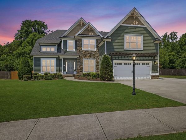 6727 Neville Drive, Ooltewah, TN 37363