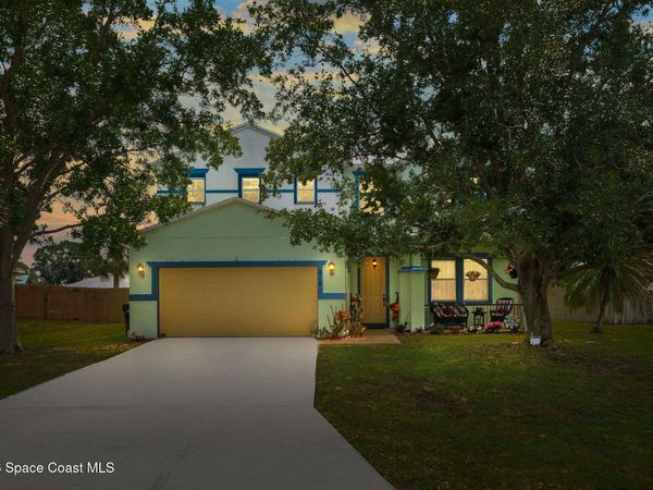 818 Boeing Street NE , Palm Bay, FL 32907