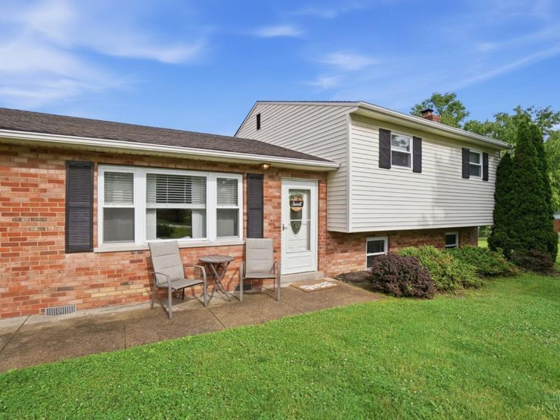 9537 Crestfield Drive, West Chester, OH 45069 Photo 5