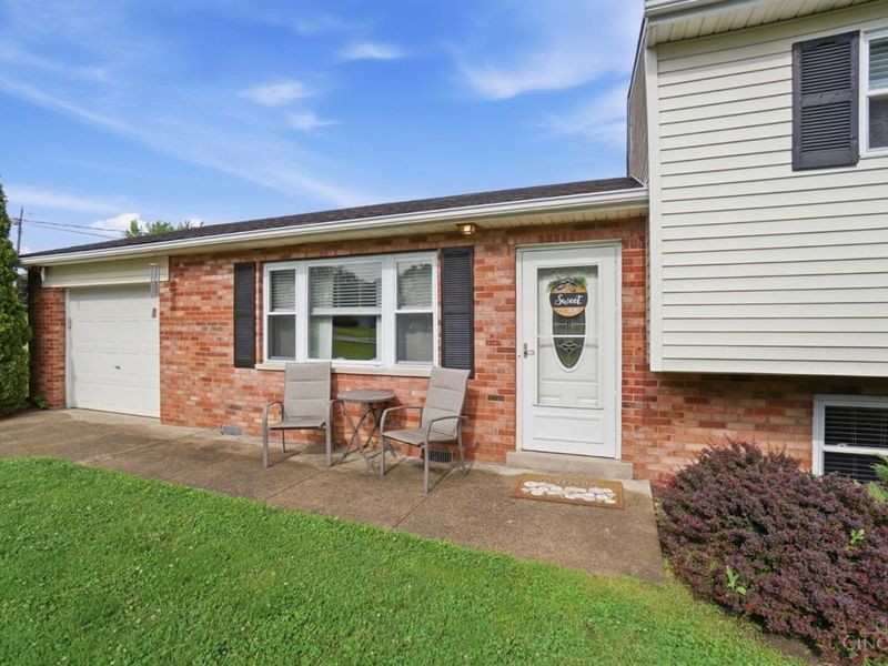 9537 Crestfield Drive, West Chester, OH 45069 Photo 6