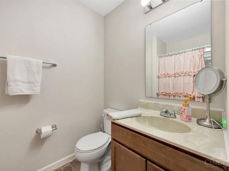 723 Grande Oaks Drive, Hamilton Twp, OH 45152 Photo 25