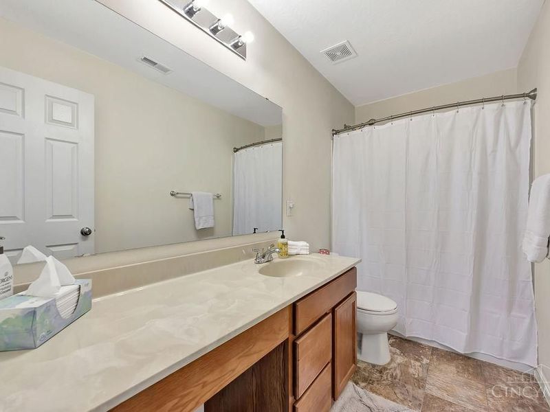723 Grande Oaks Drive, Hamilton Twp, OH 45152 Photo 28