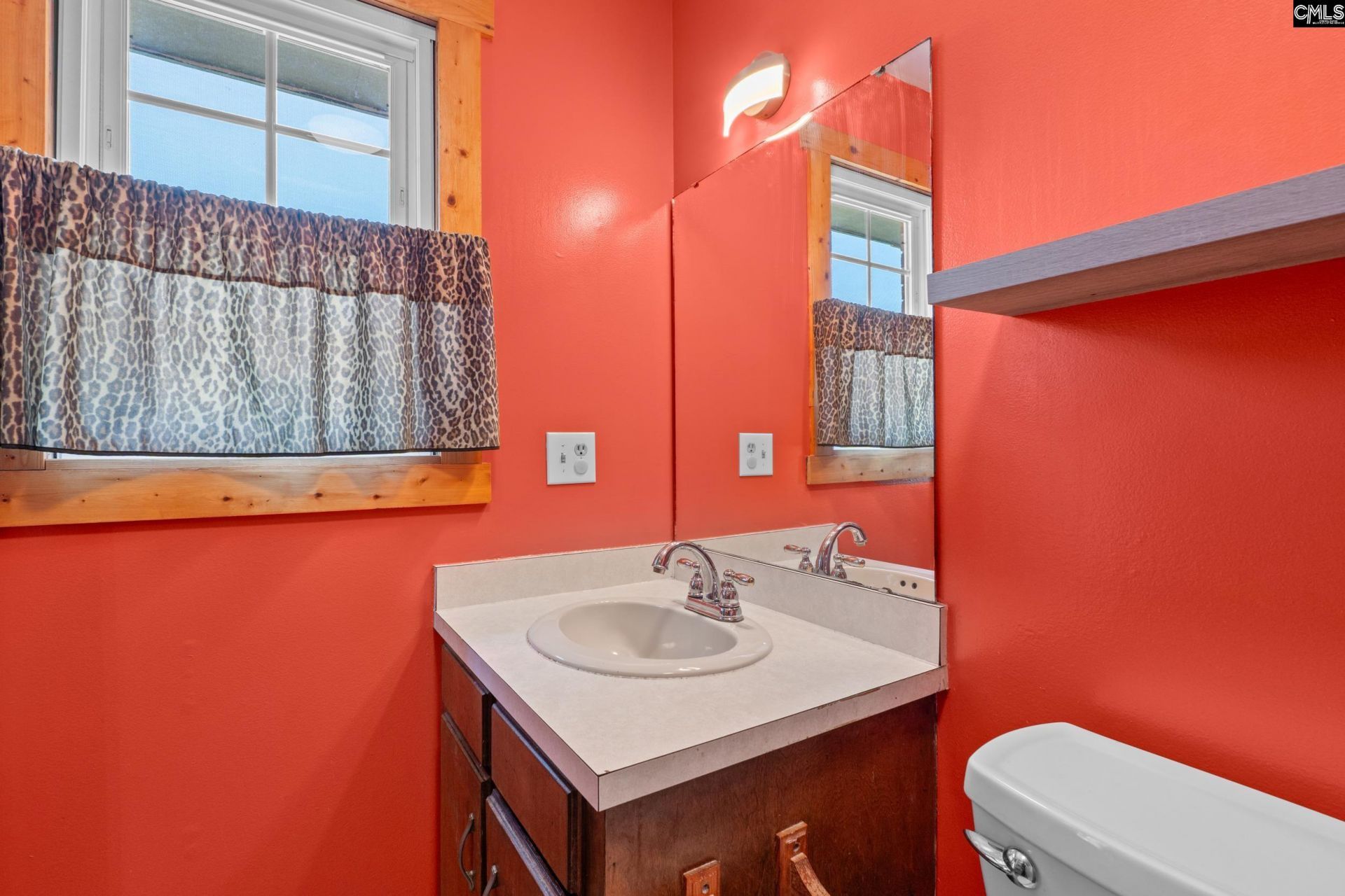 1633 Shilling Bridge Road  Photo 16