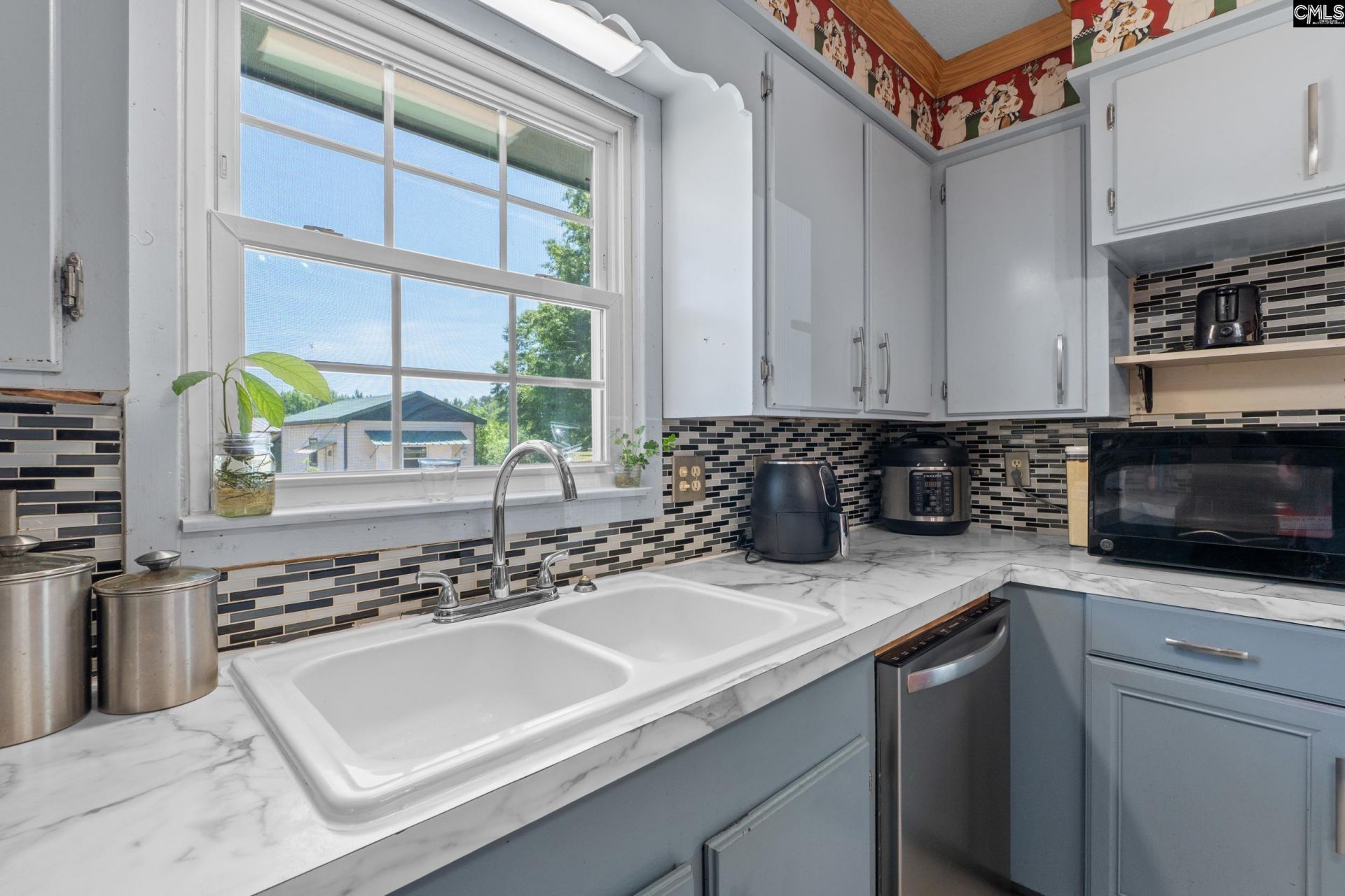 1633 Shilling Bridge Road  Photo 9