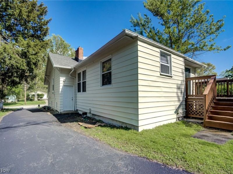 1548 Biltmore Road, Lyndhurst, OH 44124 Photo 10