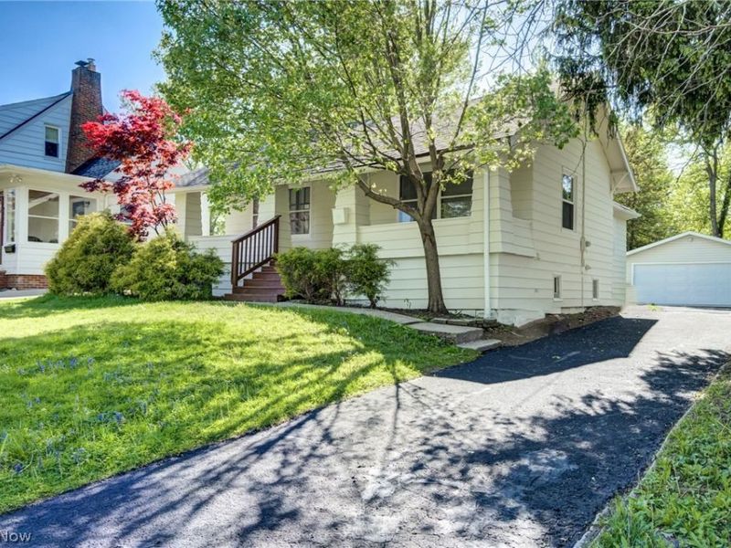1548 Biltmore Road, Lyndhurst, OH 44124 Photo 4