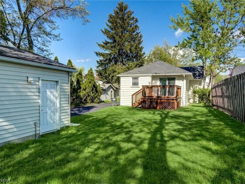 1548 Biltmore Road, Lyndhurst, OH 44124 Photo 41