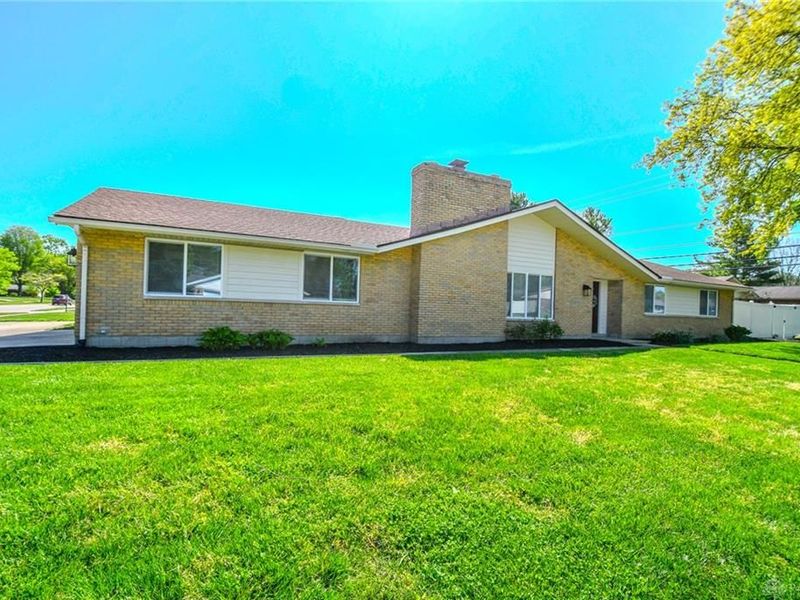 2276 Brookpark Drive, Kettering, OH 45440 Photo 2