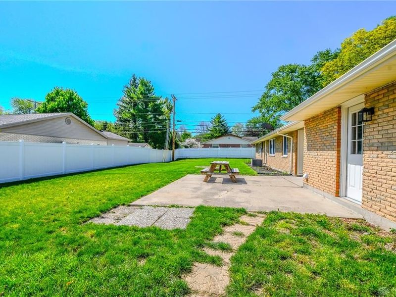 2276 Brookpark Drive, Kettering, OH 45440 Photo 7