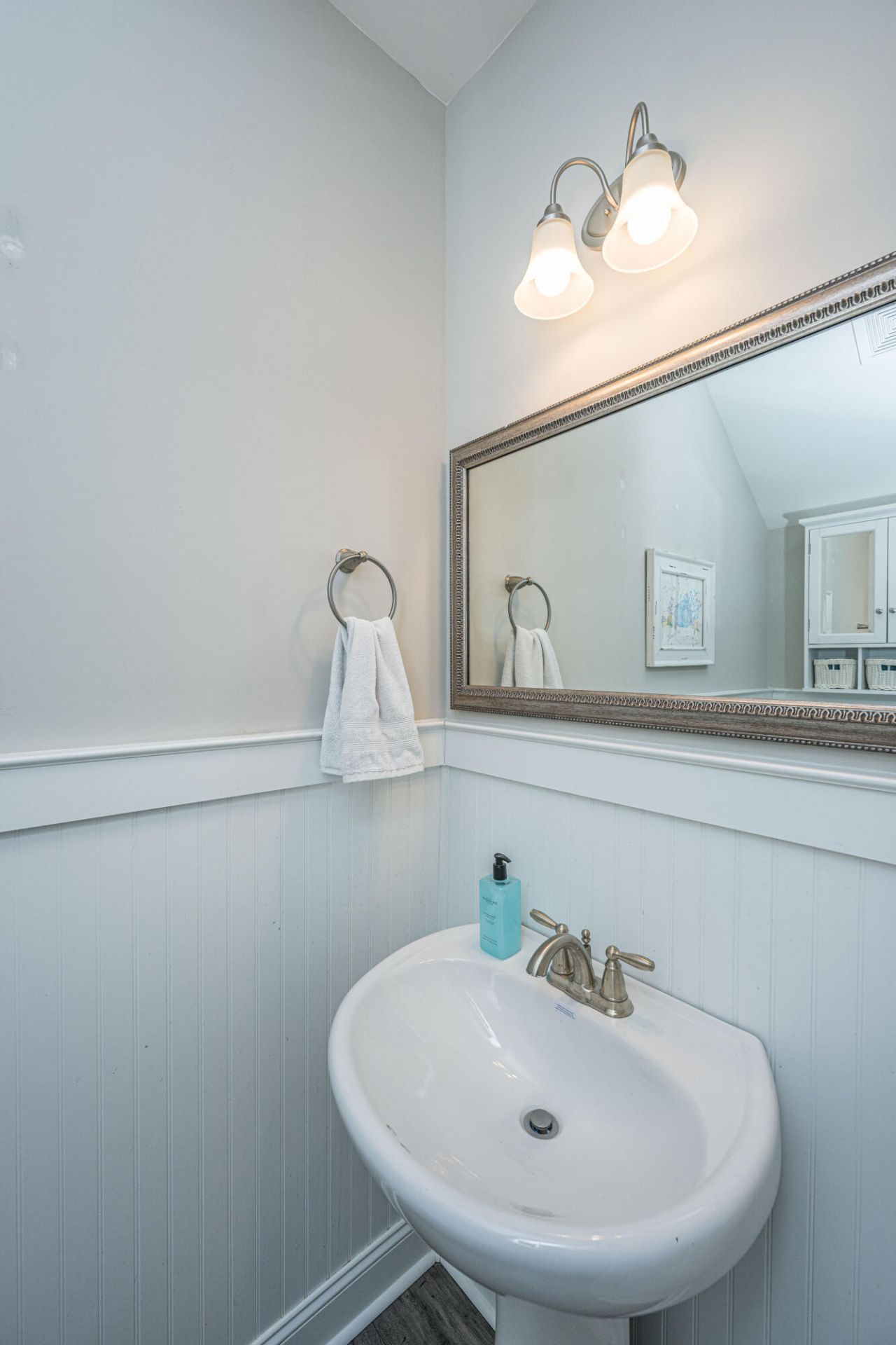 1511 Hopkins Lane Photo 32