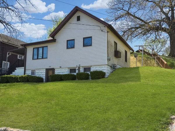 201 Diagonal Street , Savanna, IL 61074